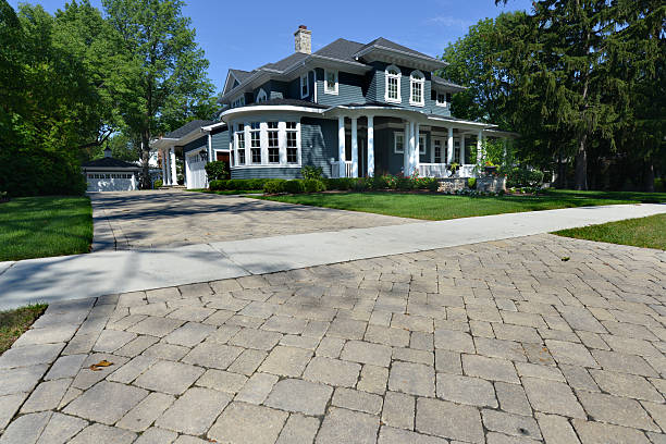 Best Residential Driveway Paver Services  in Bay Shore, NY